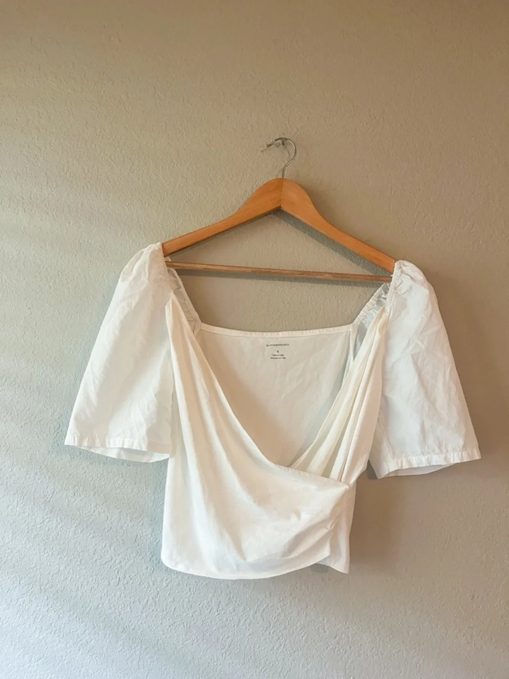 By Anthropologie White Puff-Sleeve Wrap Blouse Size Small